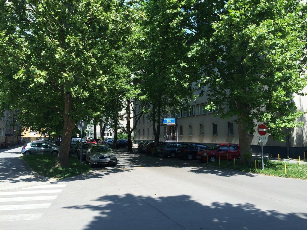 Simple Accommodation Vodmat Ljubljana Ngoại thất bức ảnh